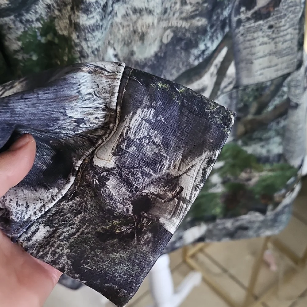 Mossy Oak Forest Camo Hoodie - Picture 5 of 9
